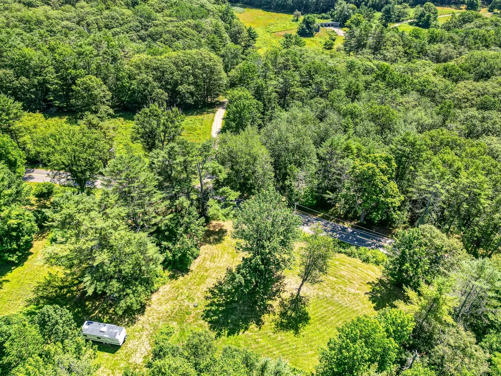 342 River Road Edgecomb ME 04556