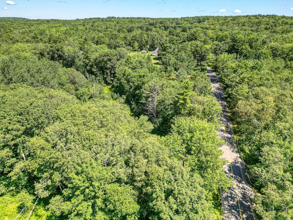 342 River Road Edgecomb ME 04556