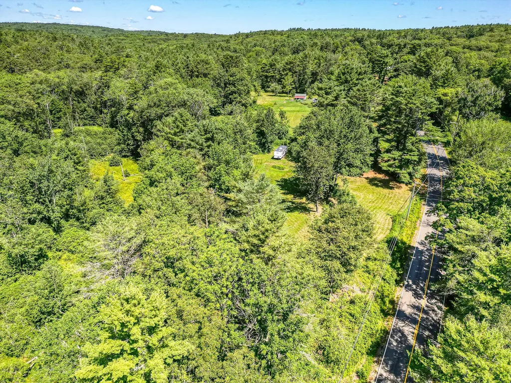 342 River Road Edgecomb ME 04556