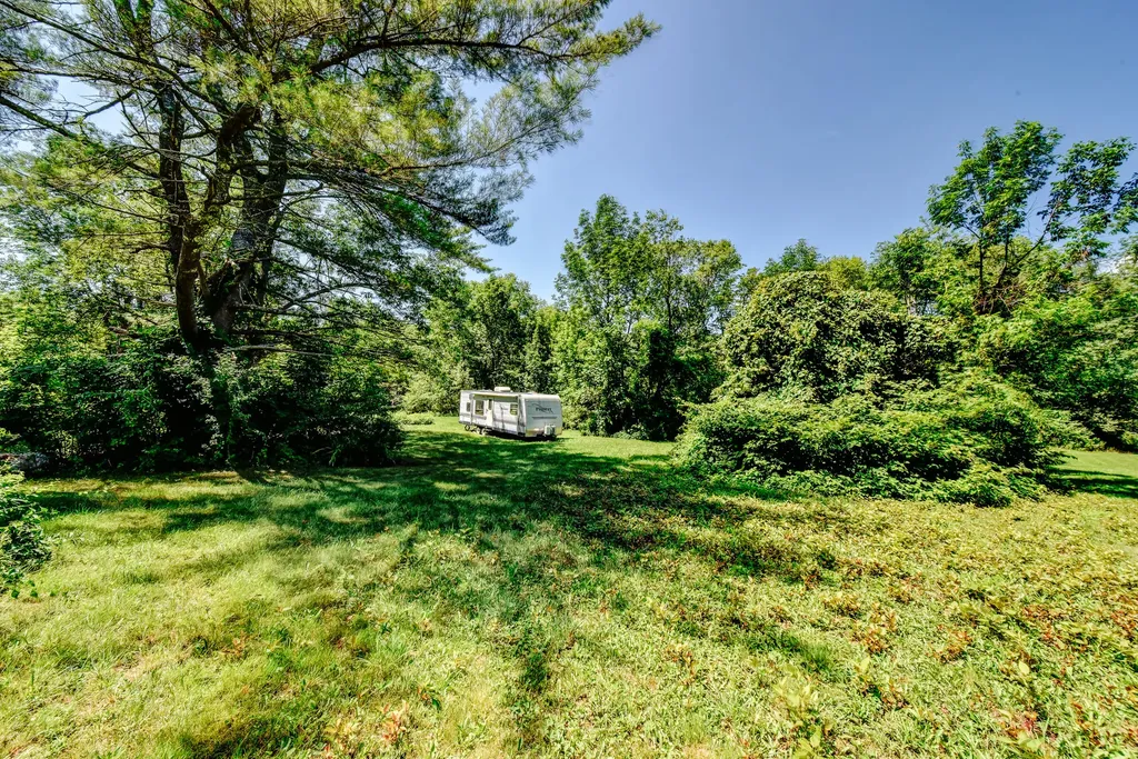 342 River Road Edgecomb ME 04556