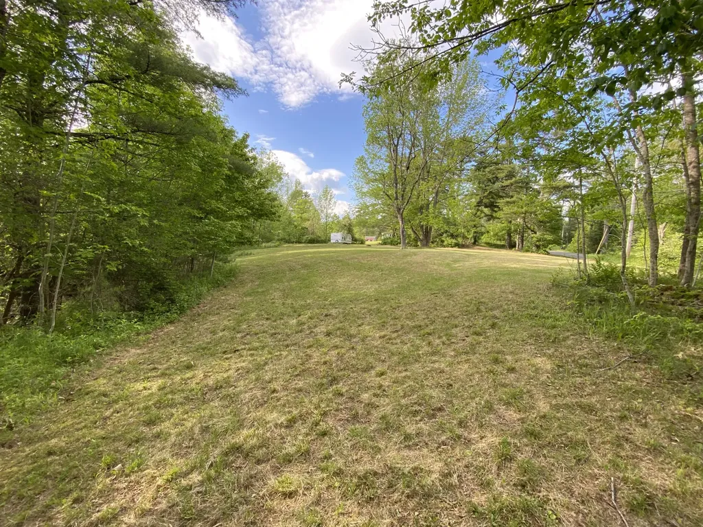 342 River Road Edgecomb ME 04556