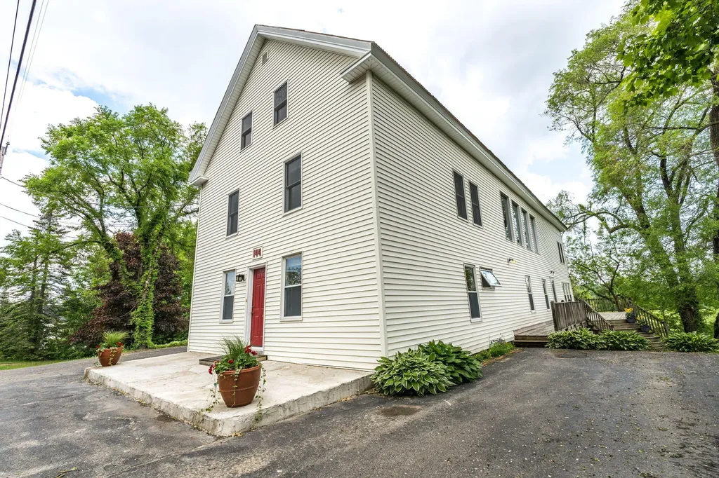 144 Hotel Road Auburn ME 04210
