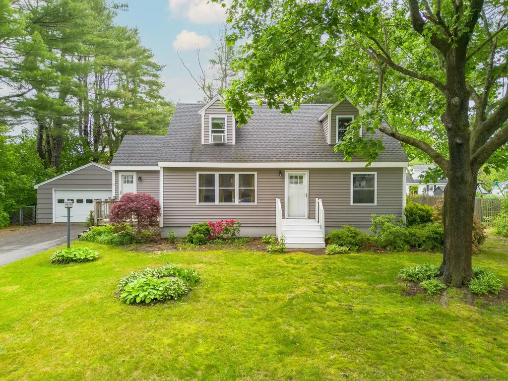 14 Pleasant Avenue Scarborough ME 04074