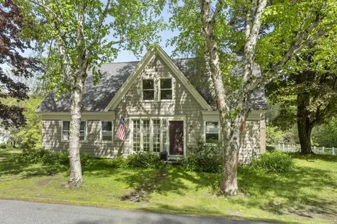 35 South Freeport Road Freeport ME 04032