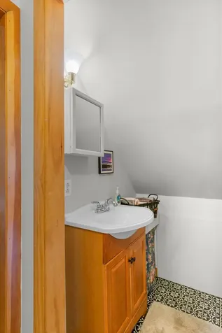 91 Quigg Island Road Liberty ME 04949