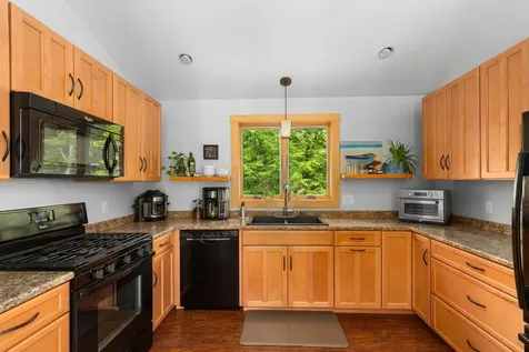 91 Quigg Island Road Liberty ME 04949