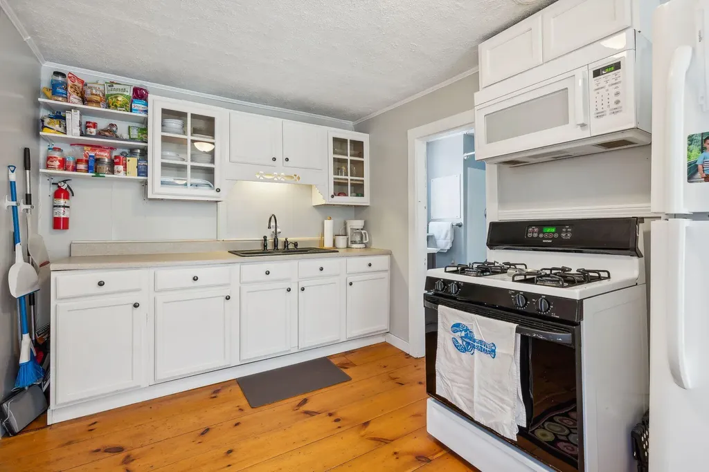 62 Willow Street Bath ME 04530