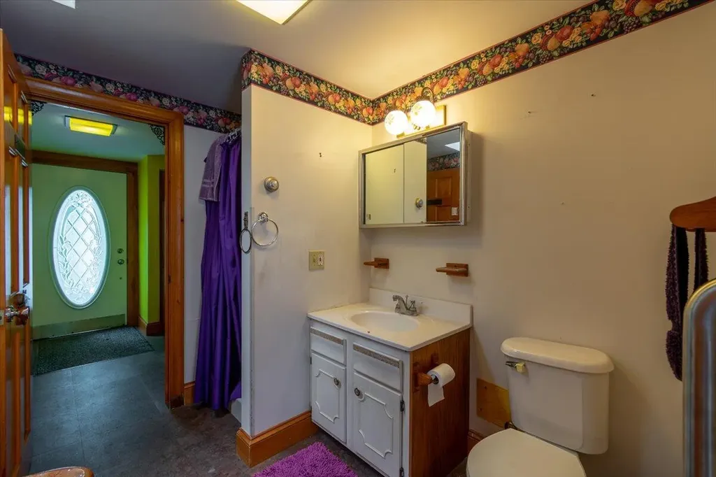 22 Brooks Way Owls Head ME 04854