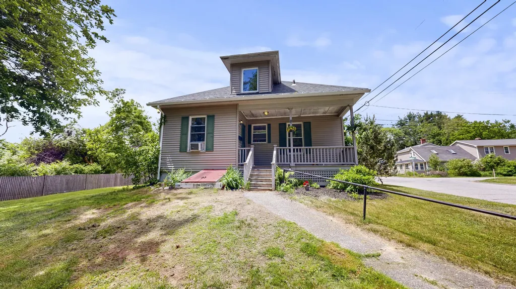 80 Coburn Street Auburn ME 04210