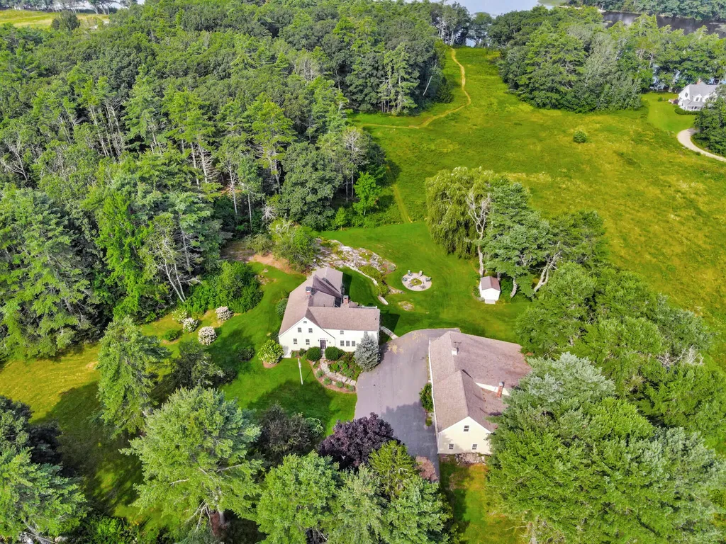 428 River Road Woolwich ME 04579