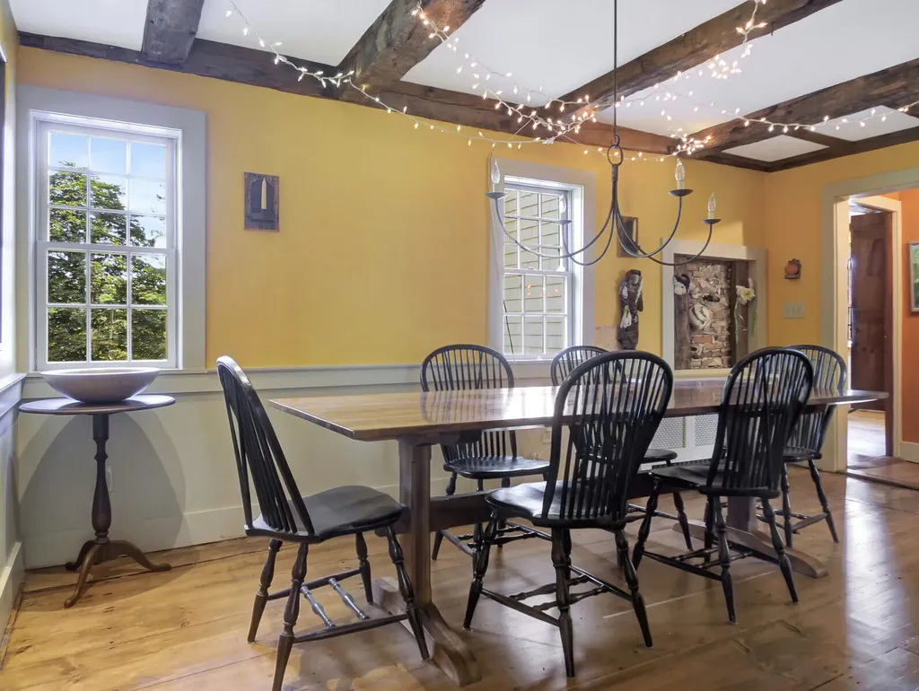 428 River Road Woolwich ME 04579
