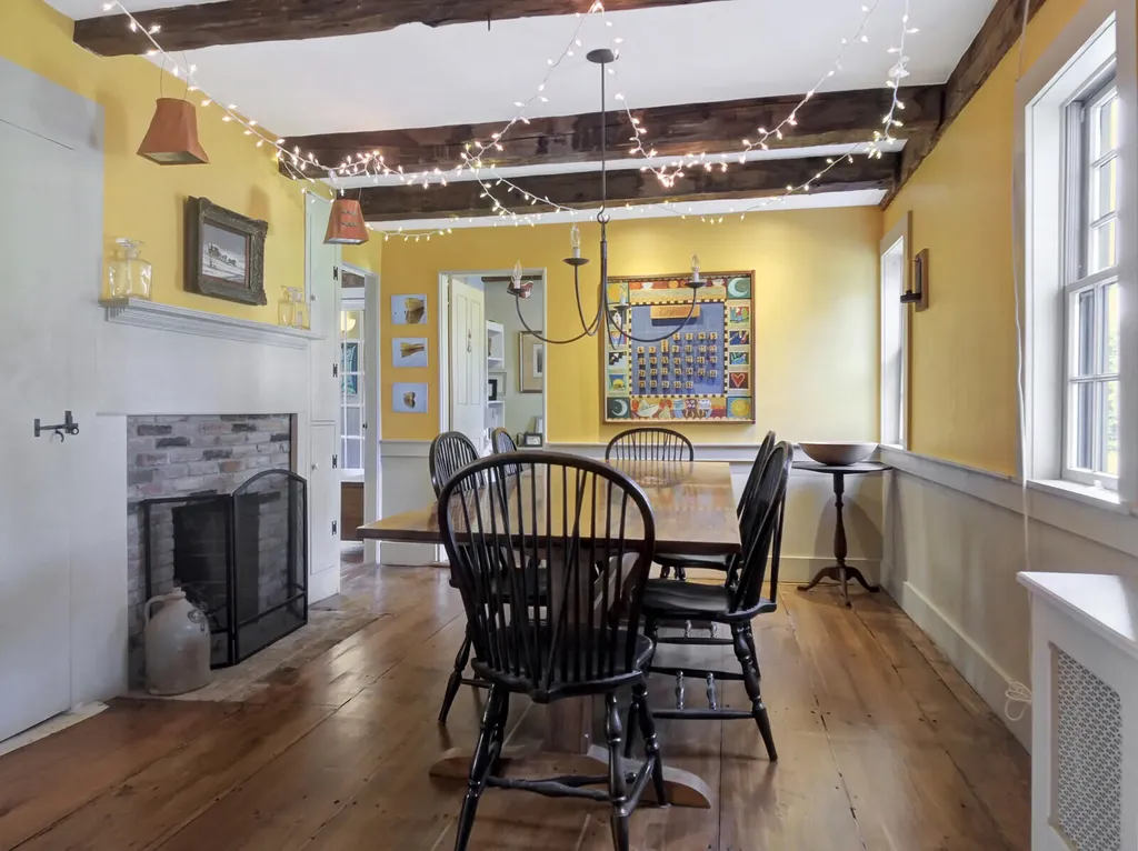 428 River Road Woolwich ME 04579