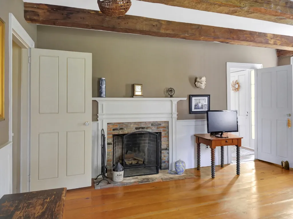 428 River Road Woolwich ME 04579