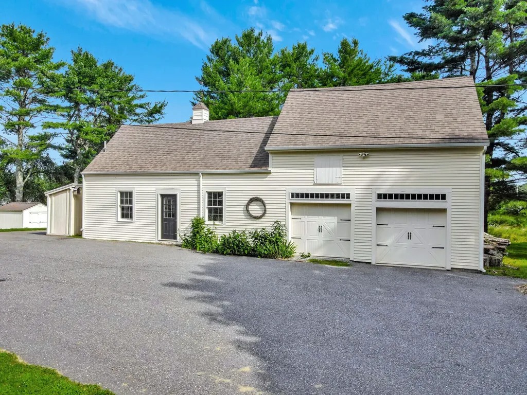 428 River Road Woolwich ME 04579