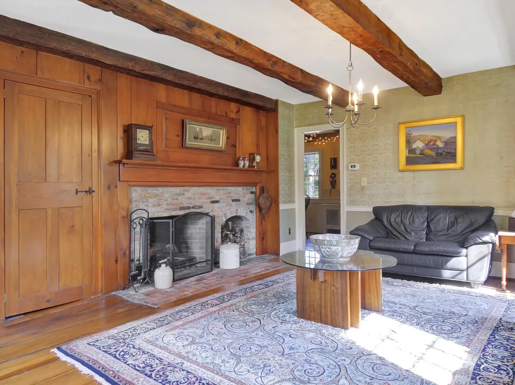 428 River Road Woolwich ME 04579