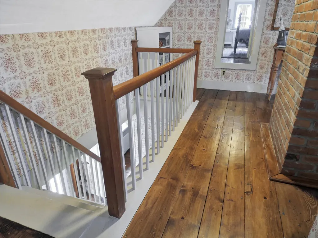 428 River Road Woolwich ME 04579