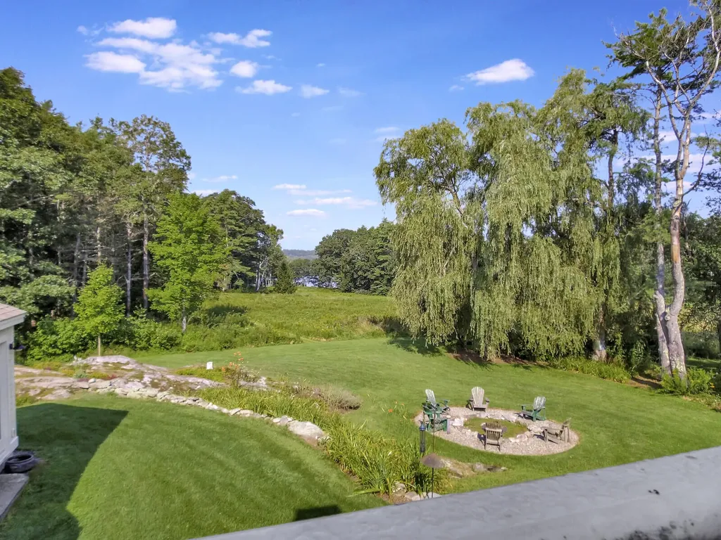 428 River Road Woolwich ME 04579