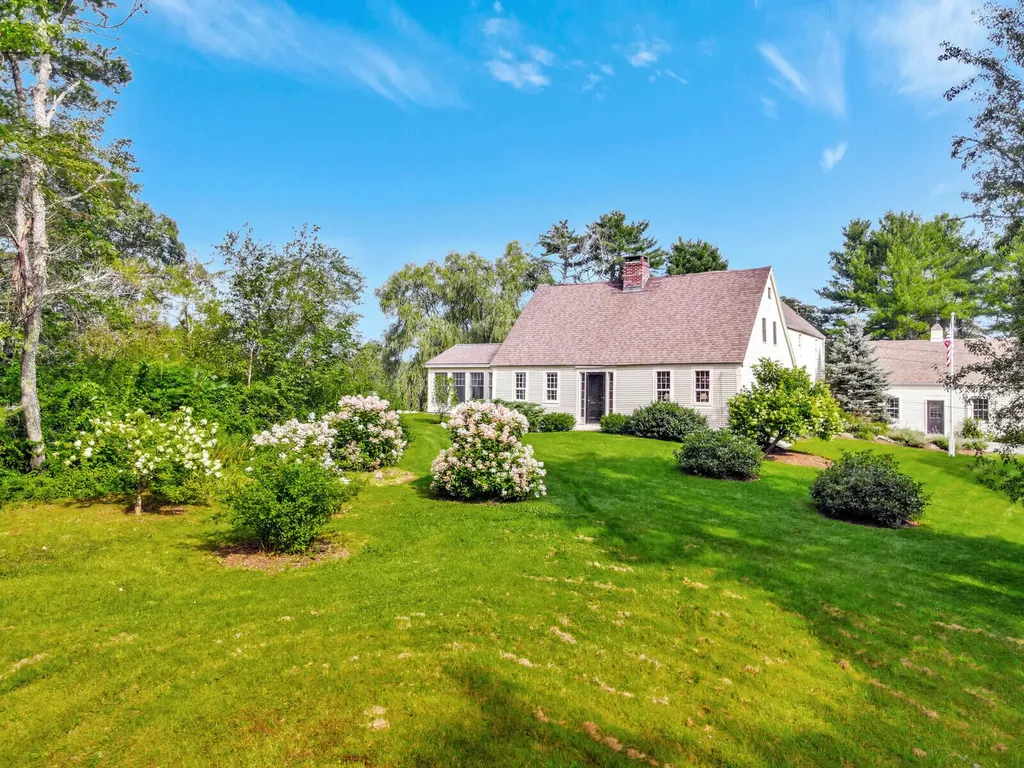 428 River Road Woolwich ME 04579
