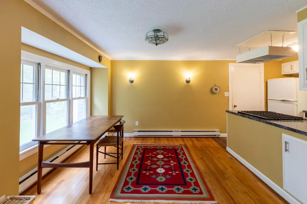 36 Applegate Lane Falmouth ME 04105