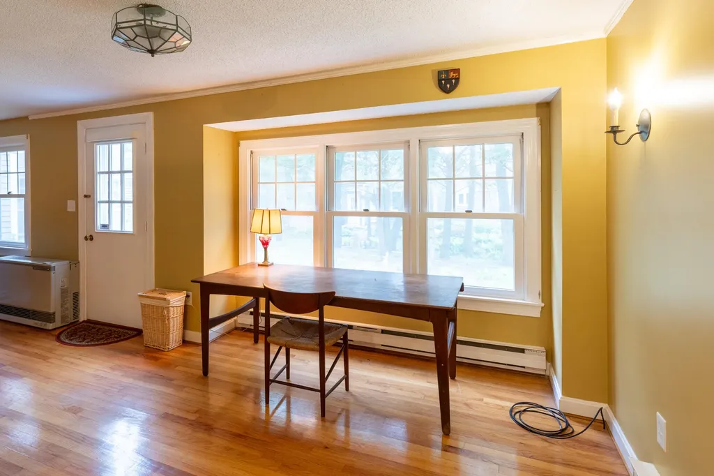 36 Applegate Lane Falmouth ME 04105