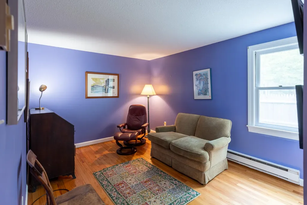 36 Applegate Lane Falmouth ME 04105