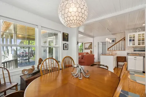 367 Island Avenue Portland ME 04108