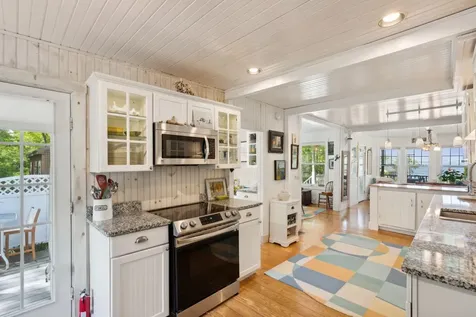 367 Island Avenue Portland ME 04108