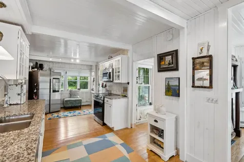 367 Island Avenue Portland ME 04108