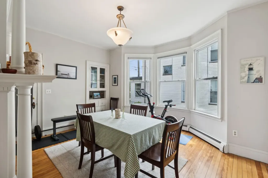 32 Lincoln Street Portland ME 04103