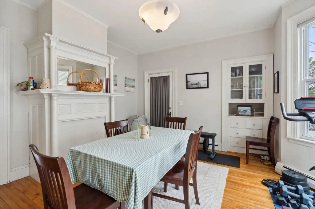 32 Lincoln Street Portland ME 04103
