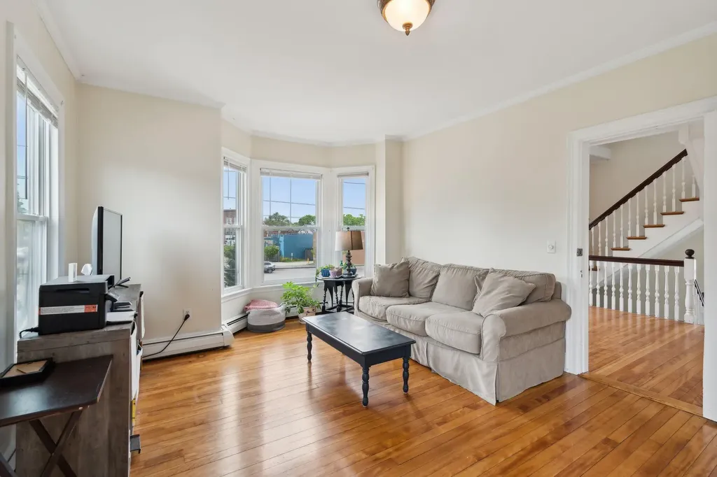 32 Lincoln Street Portland ME 04103