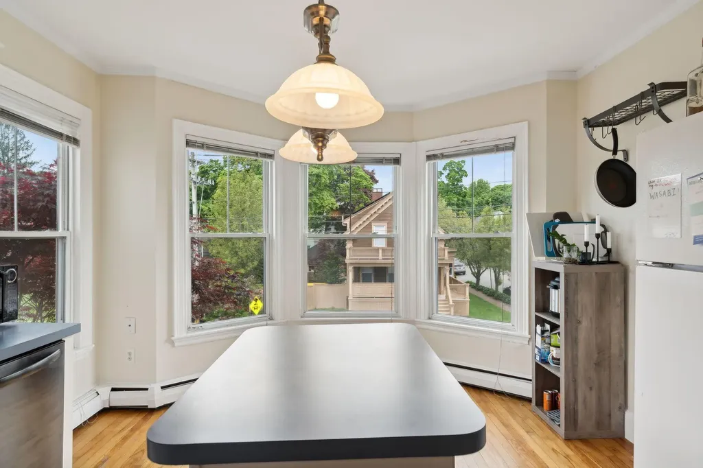 32 Lincoln Street Portland ME 04103