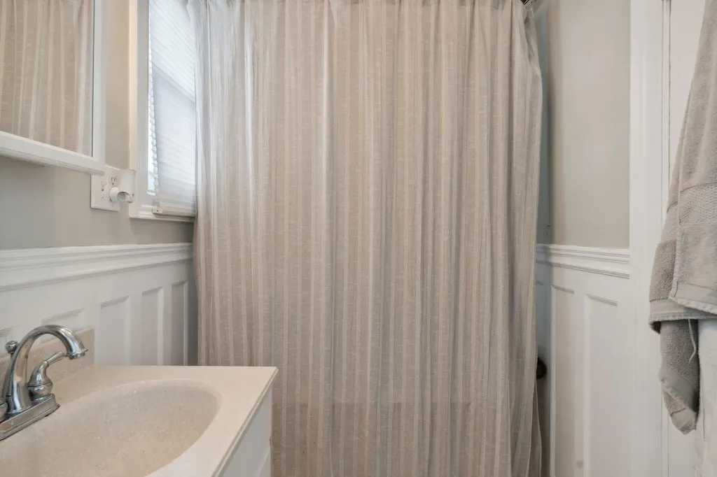 32 Lincoln Street Portland ME 04103