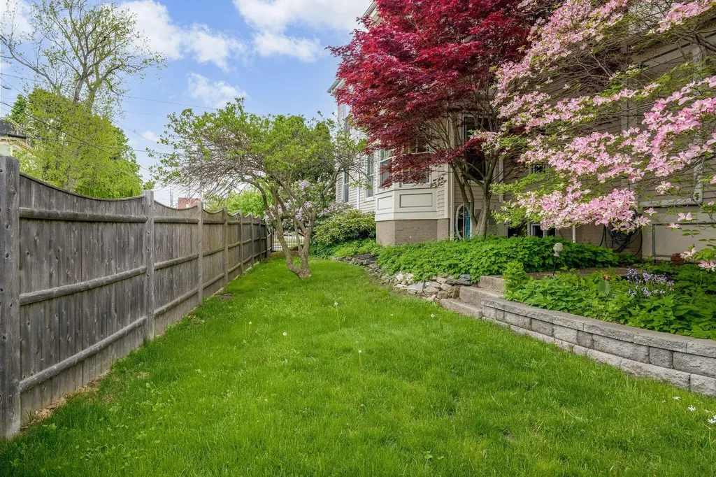 32 Lincoln Street Portland ME 04103