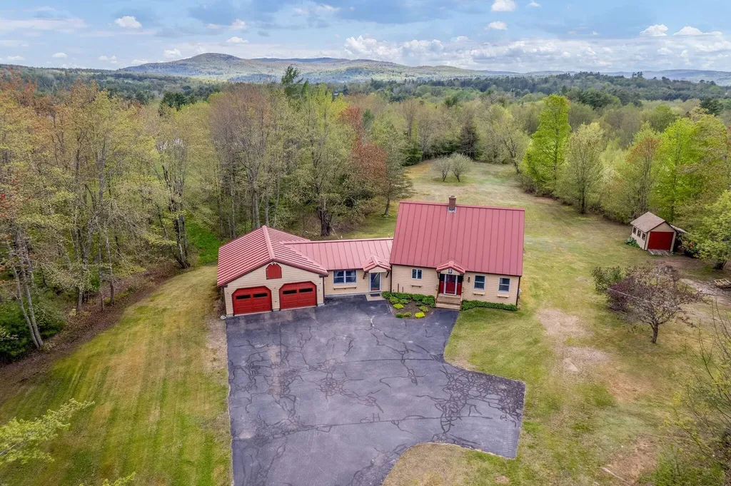 58 E Buckfield Road Buckfield ME 04220