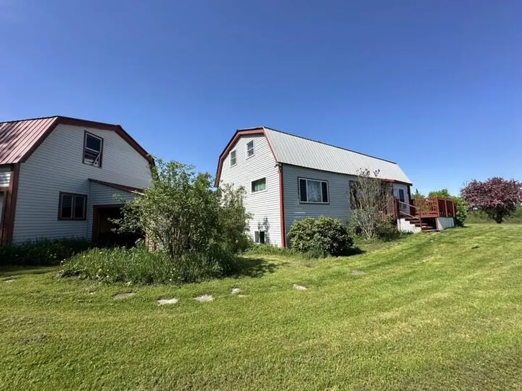 116 East Road Wales ME 04280