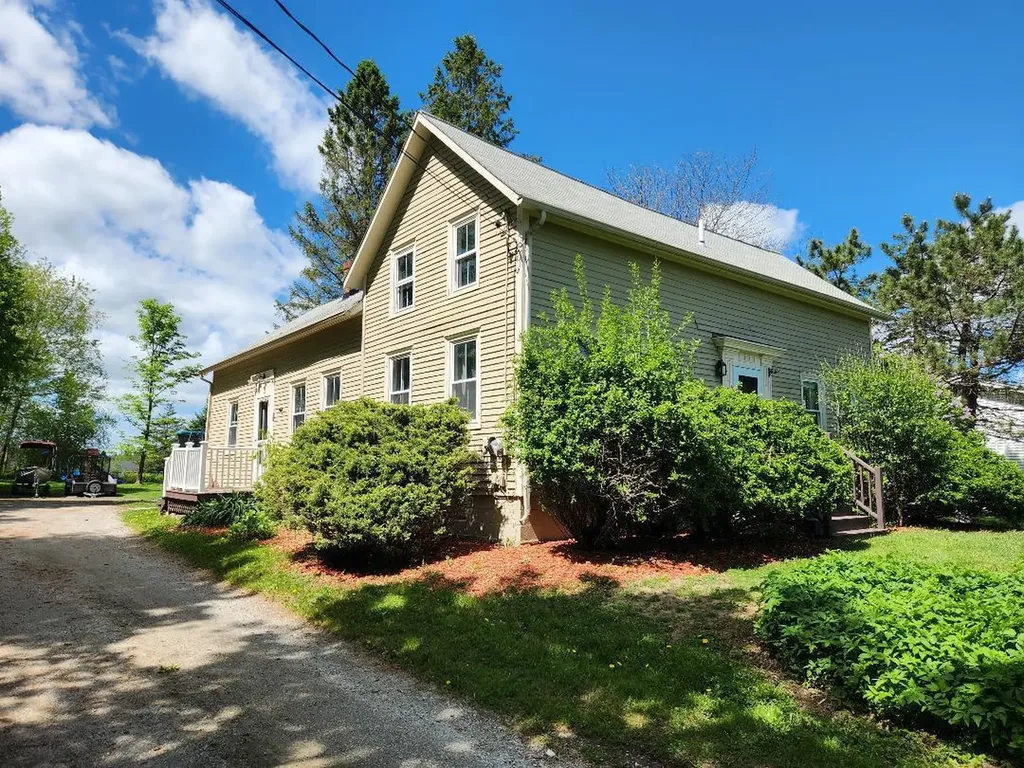 198 Main Road N Hampden ME 04444