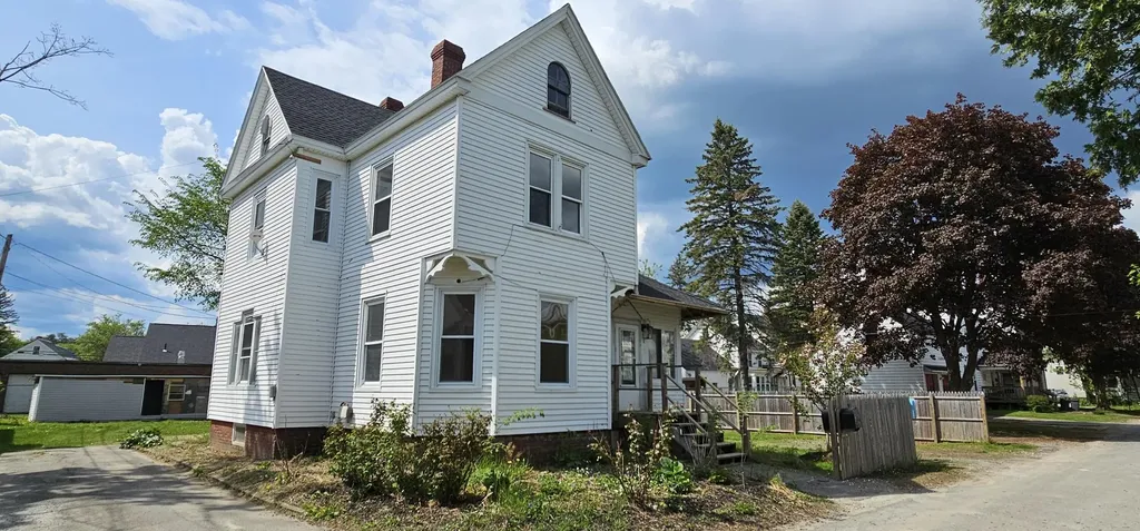 2 Center Place Waterville ME 04901
