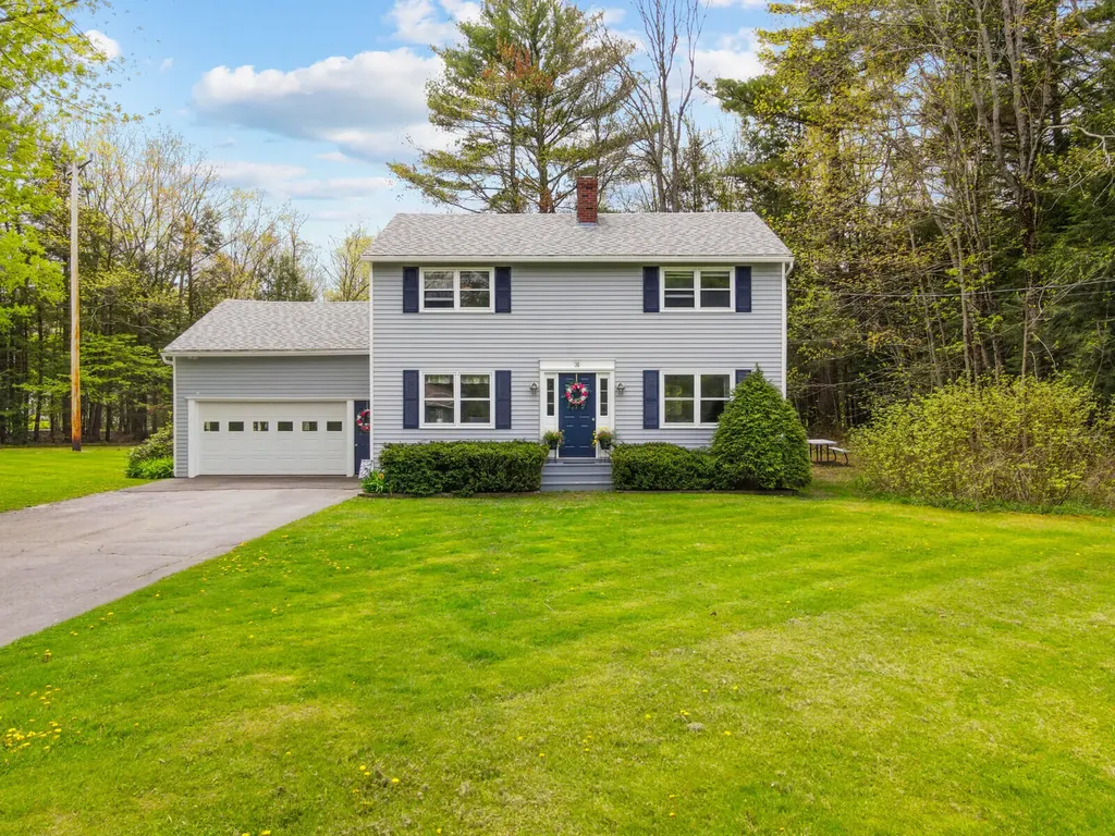 31 Smiley Avenue Winslow ME 04901