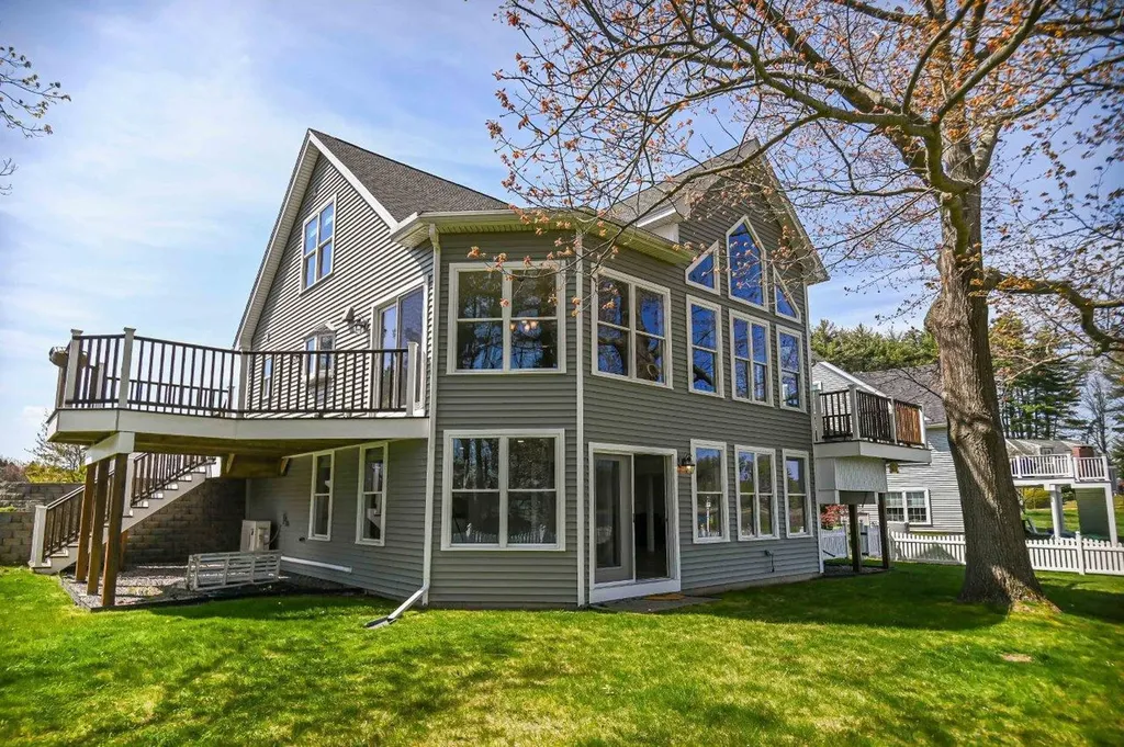 7 Cottage Way Kittery ME 03904