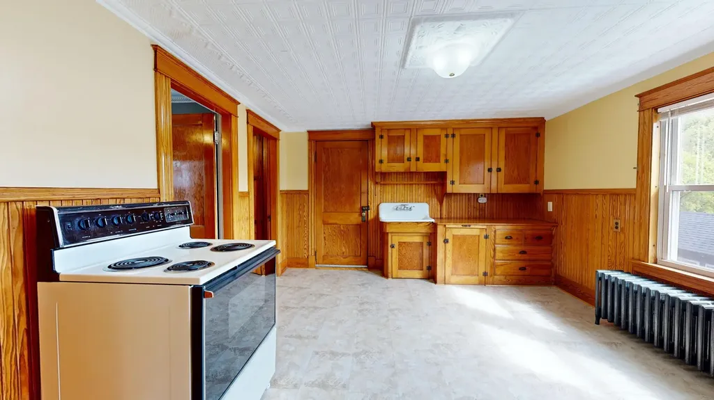 41 Spring Street Lewiston ME 04240