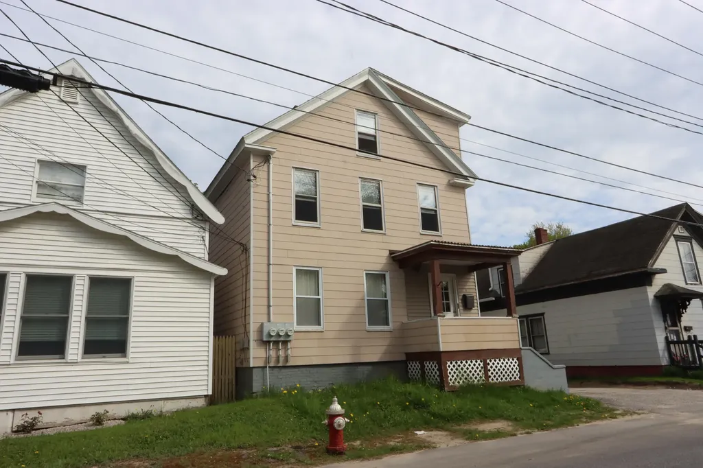 41 Spring Street Lewiston ME 04240