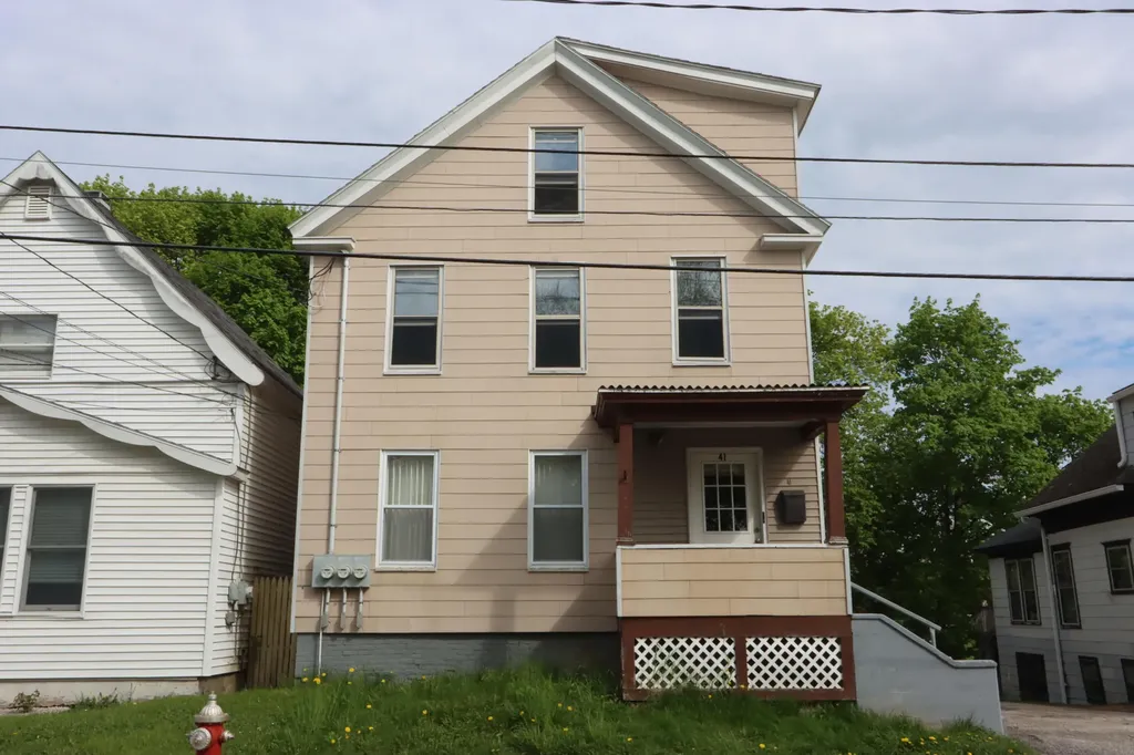 41 Spring Street Lewiston ME 04240