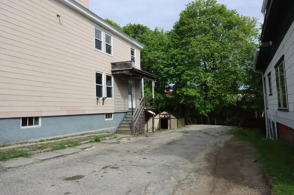 41 Spring Street Lewiston ME 04240