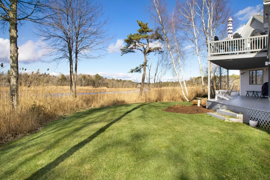20 Surf Lane Kennebunk ME 04043