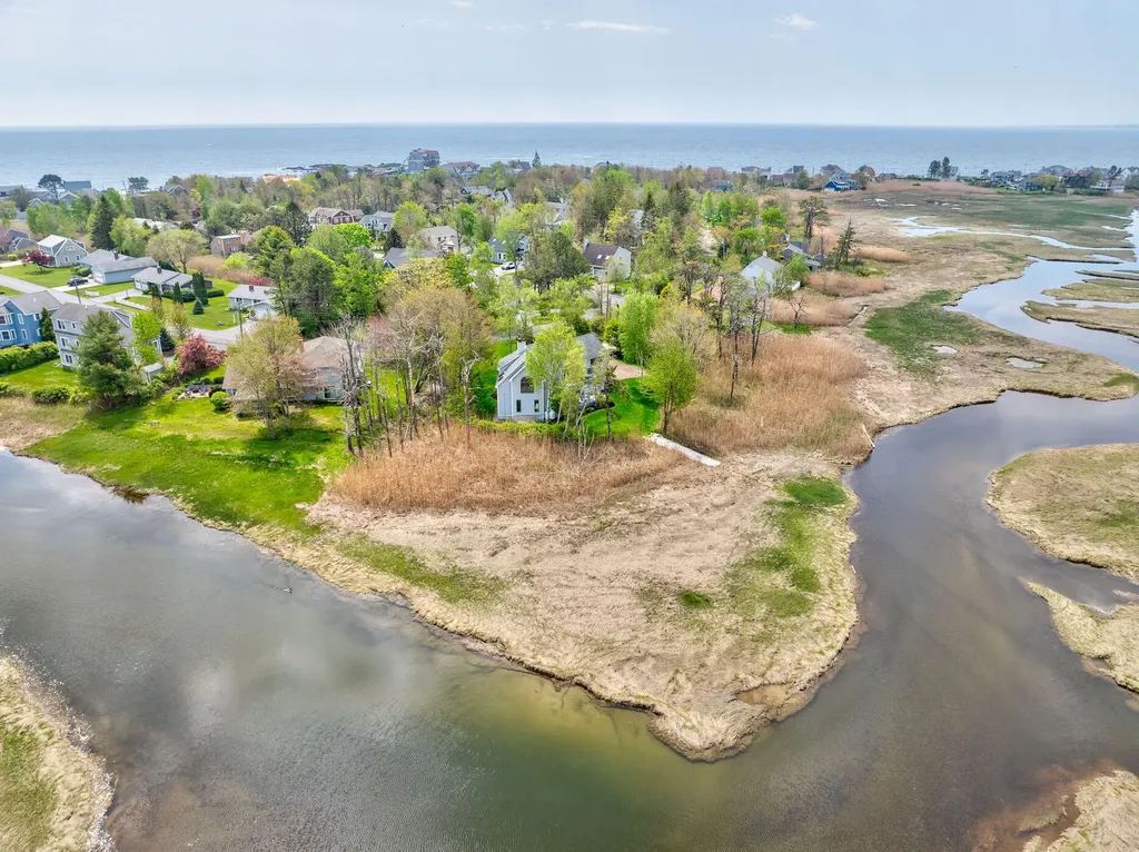 20 Surf Lane Kennebunk ME 04043