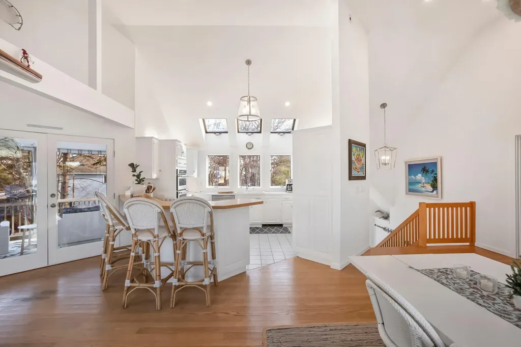 20 Surf Lane Kennebunk ME 04043