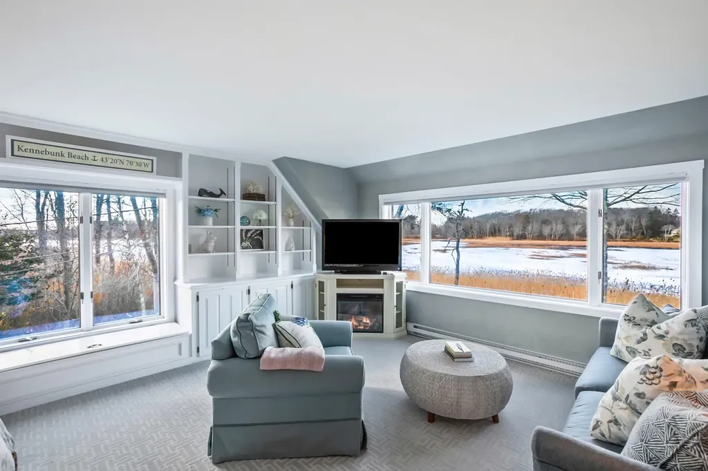 20 Surf Lane Kennebunk ME 04043