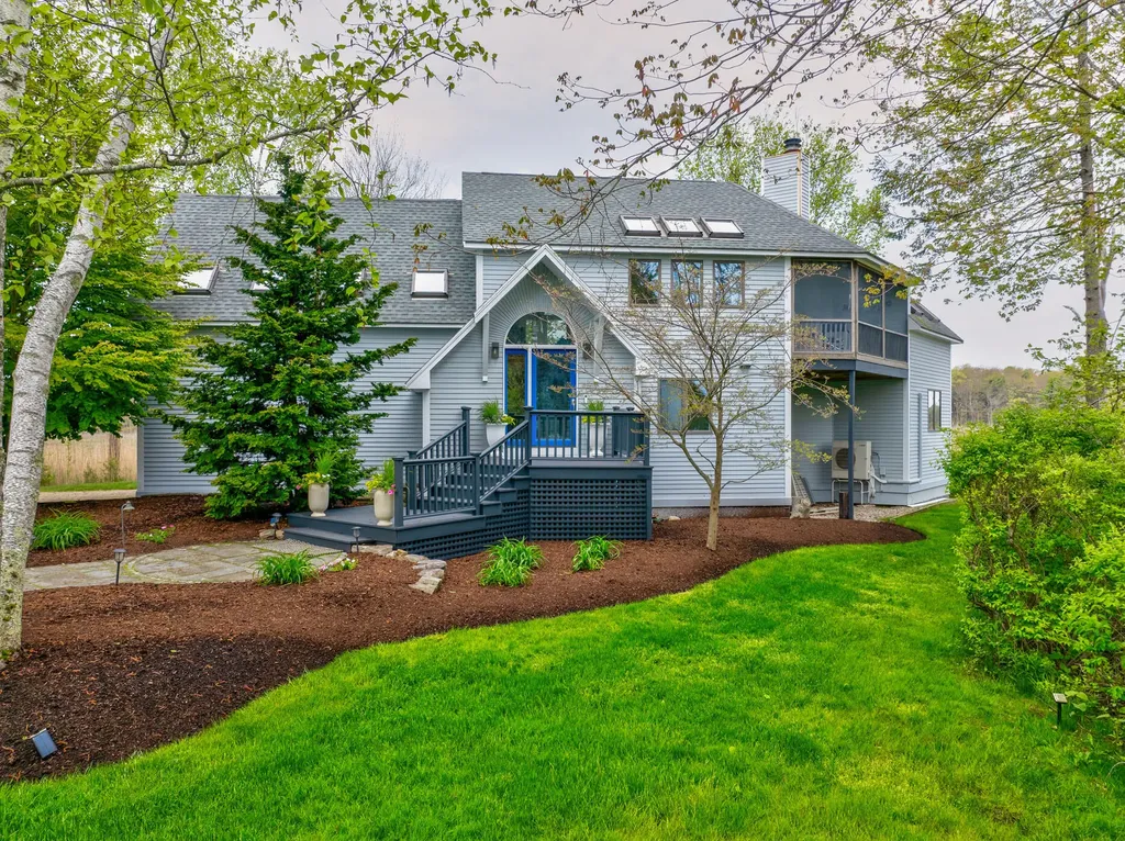 20 Surf Lane Kennebunk ME 04043