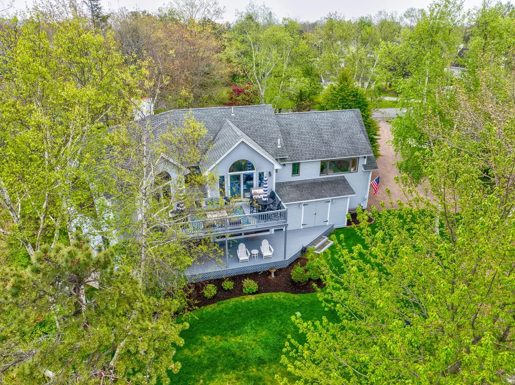 20 Surf Lane Kennebunk ME 04043